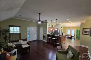 232 Peregrine Cir, Richmond Hill, GA 31324 - Photo 11