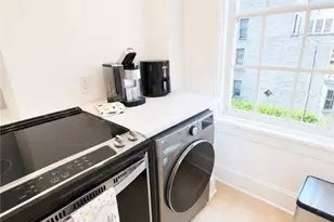 24 E Liberty St, Savannah, GA 31401 - Photo 11