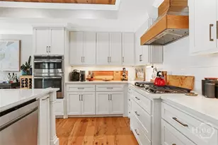 2006 Walthour Rd, Savannah, GA 31410 - Photo 15