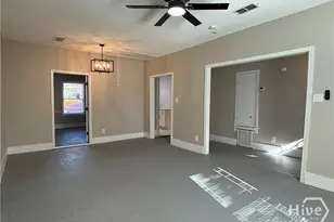728 W 39th St, Savannah, GA 31415 - Photo 9