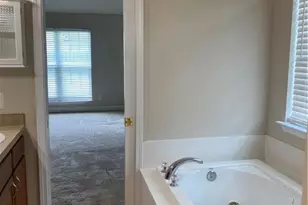 211 Byron Dr, Richmond Hill, GA 31324 - Photo 13