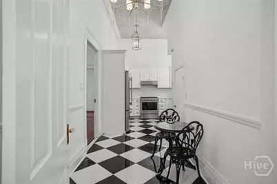 207 E Gwinnett Street, Savannah, GA 31401 - Photo 13