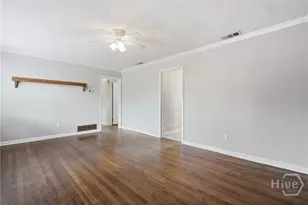 2114 E 62nd St, Savannah, GA 31404 - Photo 5