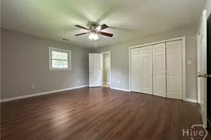 23 Douglas Ct, Bloomingdale, GA 31302 - Photo 9