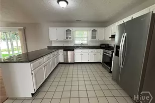 23 Douglas Ct, Bloomingdale, GA 31302 - Photo 7