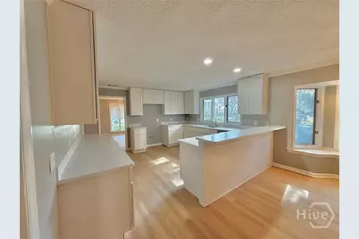 10 Cove Drive, Savannah, GA 31419 - Photo 11