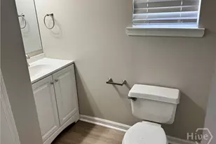 121 Laurelwood Ln, Savannah, GA 31419 - Photo 7