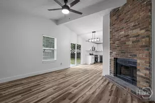 207 Garden Cir, Hinesville, GA 31313 - Photo 7