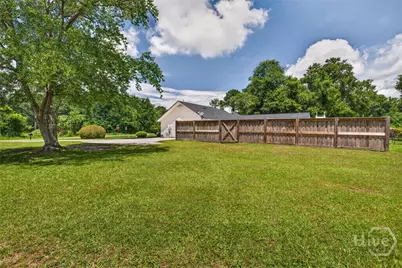 385 Lemans Drive, Bloomingdale, GA 31302 - Photo 7