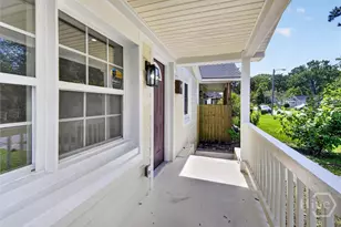 718 W 51st St, Savannah, GA 31405 - Photo 3