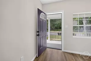 718 W 51st St, Savannah, GA 31405 - Photo 5