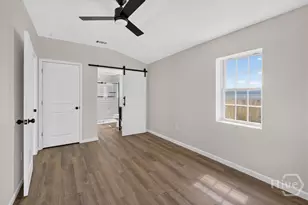 718 W 51st St, Savannah, GA 31405 - Photo 13
