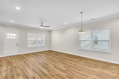 39 Travis Street, Savannah, GA 31406 - Photo 3