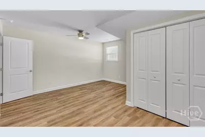39 Travis Street, Savannah, GA 31406 - Photo 15