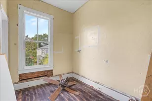 208 W 39th St, Savannah, GA 31406 - Photo 29