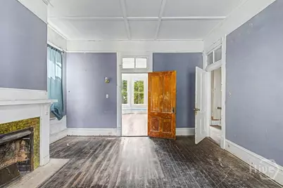 208 W 39th Street, Savannah, GA 31406 - Photo 35