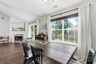 17 Chapel Dr, Savannah, GA 31406 - Photo 13