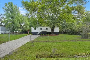 51 2nd St, Richmond Hill, GA 31324 - Photo 5