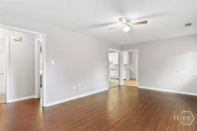 32 Norwood Court, Savannah, GA 31406 - Photo 9