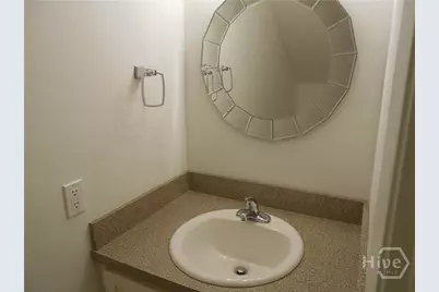 242 Price Street, Savannah, GA 31401 - Photo 9