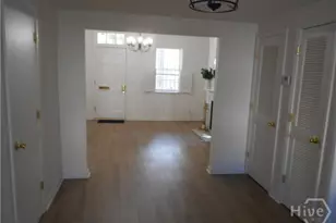 242 Price St, Savannah, GA 31401 - Photo 3