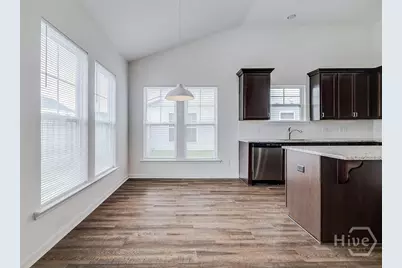 20 Mirror Lake Drive, Savannah, GA 31407 - Photo 9
