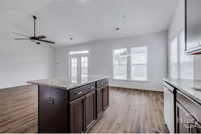 20 Mirror Lake Drive, Savannah, GA 31407 - Photo 13