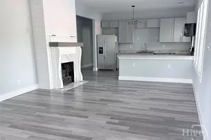 1105 E 38th St, Savannah, GA 31404 - Photo 21