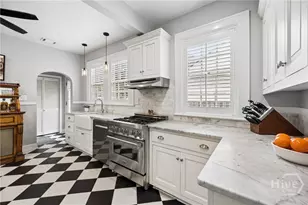 427 E 52nd St, Savannah, GA 31405 - Photo 23