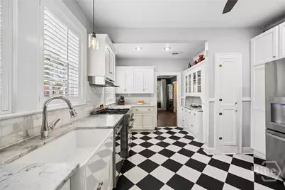 427 E 52nd Street, Savannah, GA 31405 - Photo 25