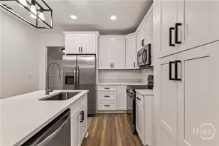 636 W 35th St, Savannah, GA 31415 - Photo 15