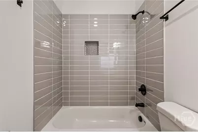 636 W 35th Street, Savannah, GA 31415 - Photo 23