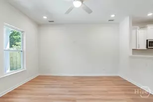 1525 New Castle St, Savannah, GA 31415 - Photo 11