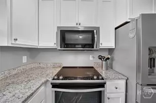 10 Marian Ct, Savannah, GA 31406 - Photo 17