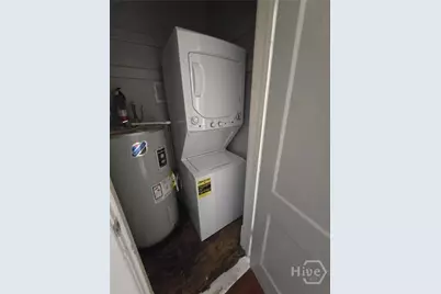 309 E 37th Street, Savannah, GA 31401 - Photo 13