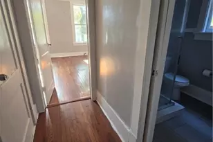 309 E 37th St, Savannah, GA 31401 - Photo 11