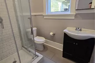 309 E 37th St, Savannah, GA 31401 - Photo 5