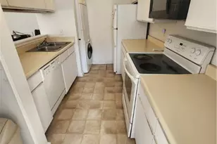 101 W Oglethorpe Ave, Savannah, GA 31401 - Photo 7