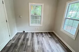 1320 E 53rd St, Savannah, GA 31404 - Photo 3
