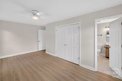 654 E 34th Street, Savannah, GA 31401 - Photo 21