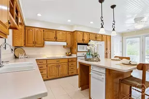 221 Lake Shore Dr, Savannah, GA 31419 - Photo 13