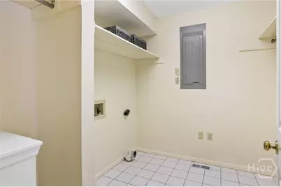 221 Lakeshore Drive, Savannah, GA 31419 - Photo 17