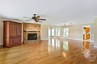 221 Lake Shore Dr, Savannah, GA 31419 - Photo 9