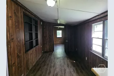 404 E Moore Street, Bloomingdale, GA 31302 - Photo 9