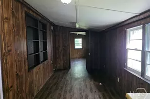 404 E Moore St, Bloomingdale, GA 31302 - Photo 9