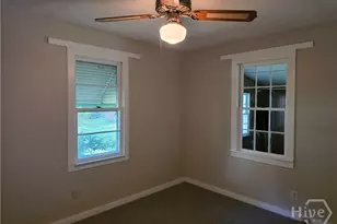 404 E Moore St, Bloomingdale, GA 31302 - Photo 11
