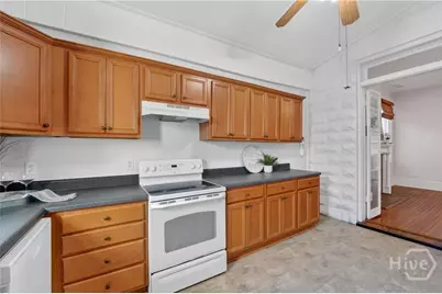 1902 Barnard Street, Savannah, GA 31401 - Photo 15