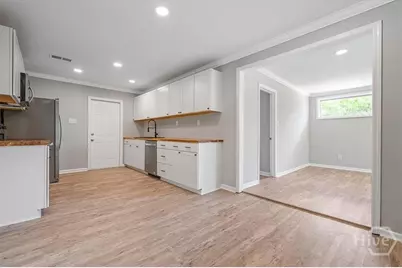 2222 E 58th Street, Savannah, GA 31404 - Photo 11