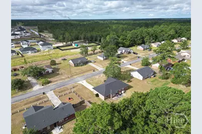 33 W Kenny Drive, Hinesville, GA 31313 - Photo 11