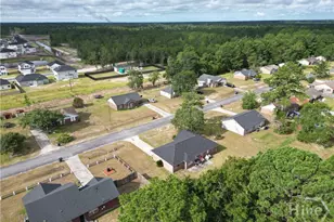 33 W Kenny Dr, Hinesville, GA 31313 - Photo 11